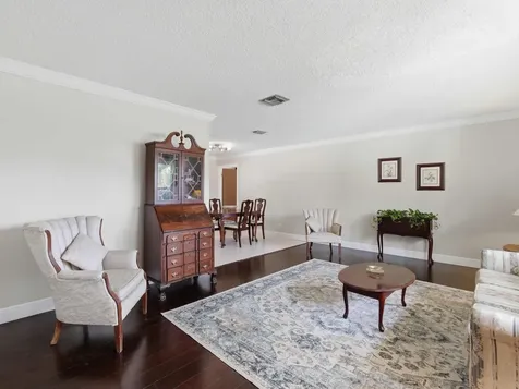 150 Valencia Street Royal Palm Beach FL 33411