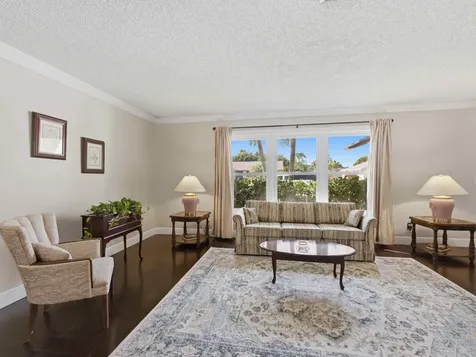 150 Valencia Street Royal Palm Beach FL 33411