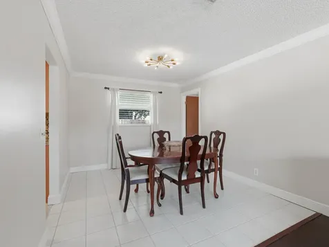 150 Valencia Street Royal Palm Beach FL 33411