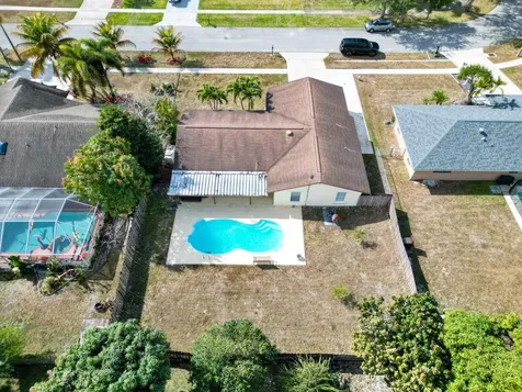 150 Valencia Street Royal Palm Beach FL 33411