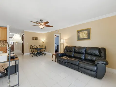 150 Valencia Street Royal Palm Beach FL 33411