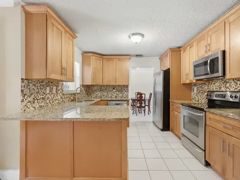 150 Valencia Street Royal Palm Beach FL 33411