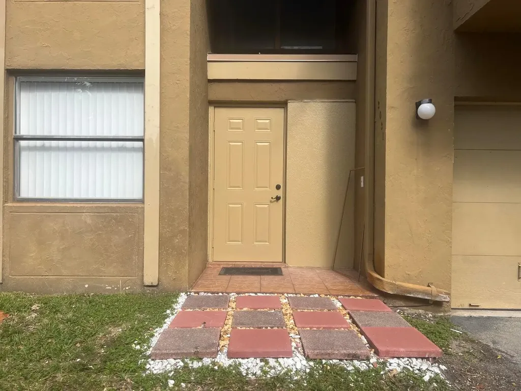 3031 E Missionwood Lane Miramar FL 33025