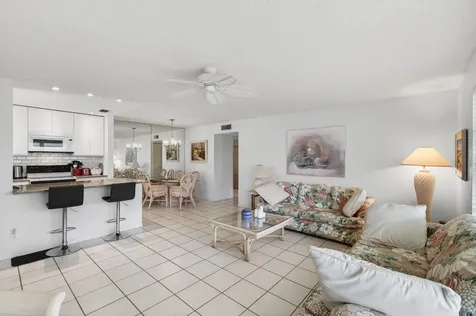 1327 High Point Way Delray Beach FL 33445