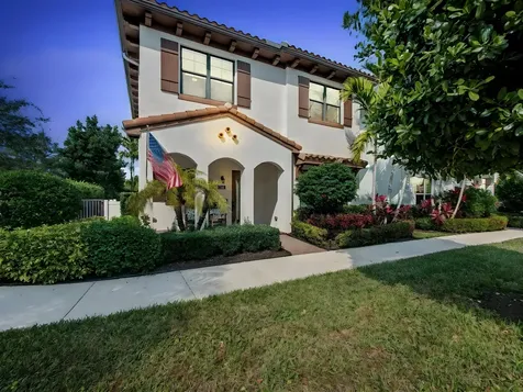 8125 Hobbes Way Palm Beach Gardens FL 33418