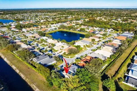 7812 Edinburough Lane Delray Beach FL 33446