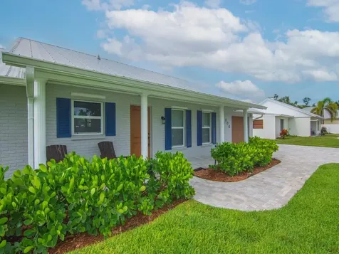 606 Conn Way Vero Beach FL 32963