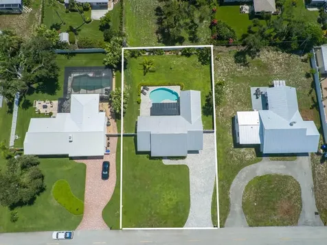 606 Conn Way Vero Beach FL 32963