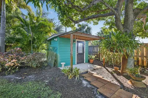 616 S N Street Lake Worth Beach FL 33460