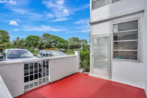 4000 Nw 44th Avenue Lauderdale Lakes FL 33319