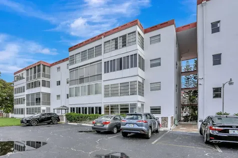4000 Nw 44th Avenue Lauderdale Lakes FL 33319