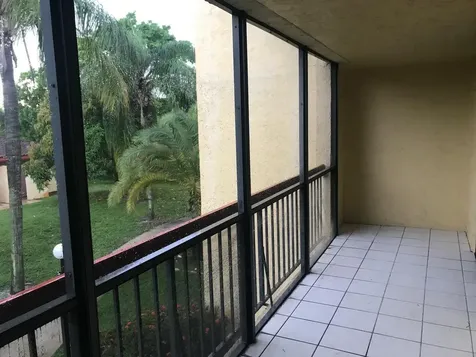 733 SE 1st Way Deerfield Beach FL 33441