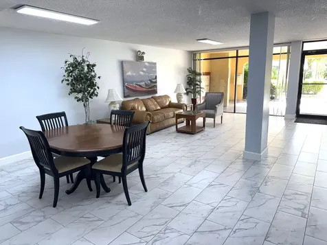 733 SE 1st Way Deerfield Beach FL 33441