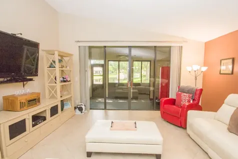 4907 Boxwood Circle Boynton Beach FL 33436