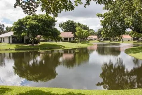 4907 Boxwood Circle Boynton Beach FL 33436