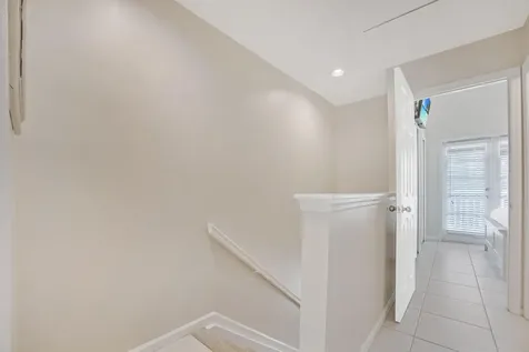5081 Sunset Village Drive Duck Key FL 33050