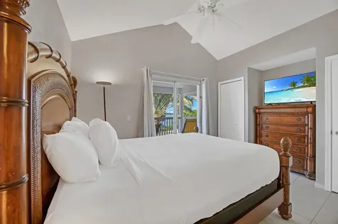5081 Sunset Village Drive Duck Key FL 33050