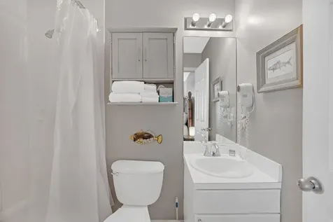 5081 Sunset Village Drive Duck Key FL 33050