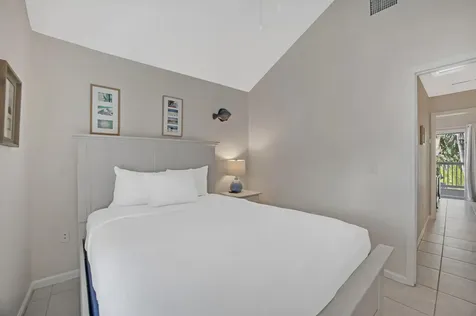 5081 Sunset Village Drive Duck Key FL 33050