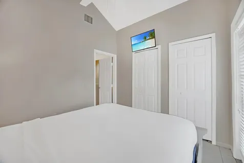 5081 Sunset Village Drive Duck Key FL 33050