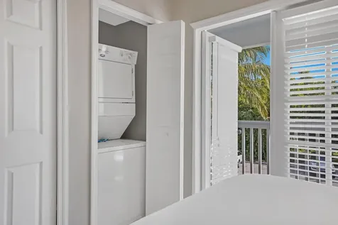 5081 Sunset Village Drive Duck Key FL 33050