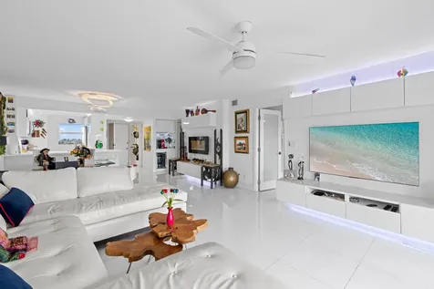 1523 E Hillsboro Boulevard Deerfield Beach FL 33441