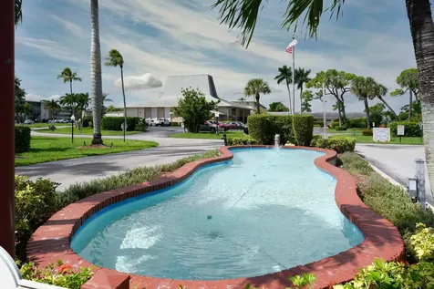 2615 N Garden Drive Lake Worth FL 33461