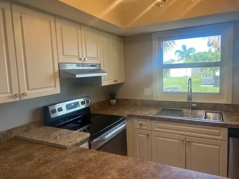 1000 Shorewinds Drive Hutchinson Island FL 34949