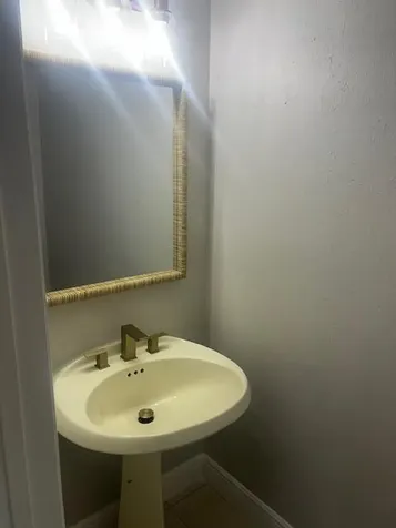 1000 Shorewinds Drive Hutchinson Island FL 34949