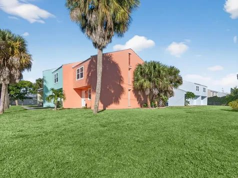 1000 Shorewinds Drive Hutchinson Island FL 34949