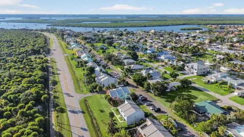 1000 Shorewinds Drive Hutchinson Island FL 34949