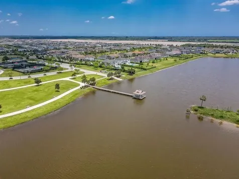 19017 Fly Rod Run Loxahatchee FL 33470