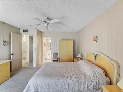 3002 Ventnor Deerfield Beach FL 33442