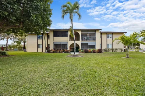 306 Pine Ridge Circle Greenacres FL 33463