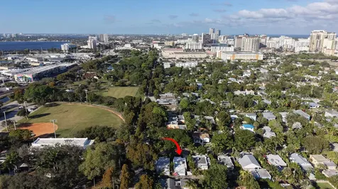 744 Penn Street West Palm Beach FL 33401
