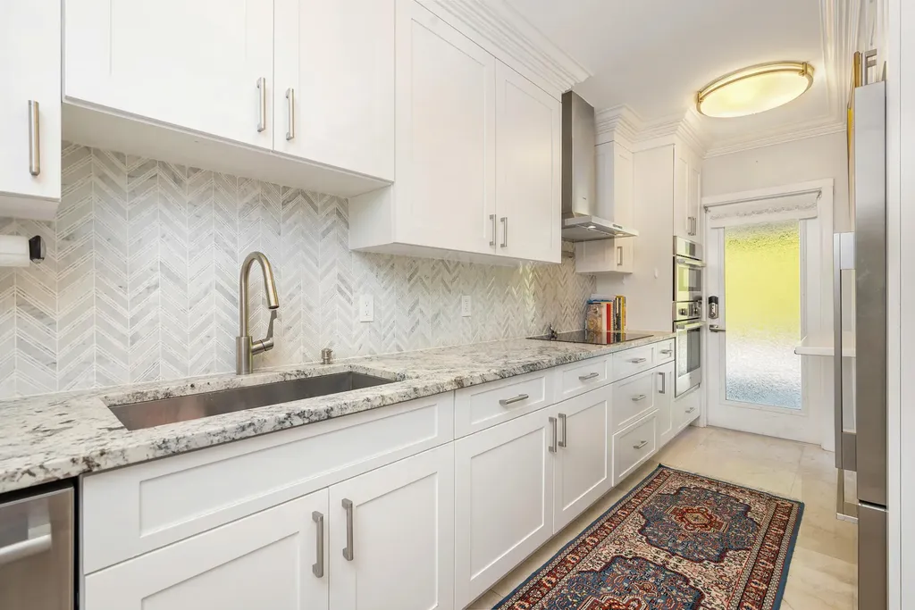 225 Everglade Avenue Palm Beach FL 33480