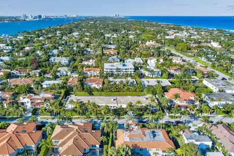 225 Everglade Avenue Palm Beach FL 33480