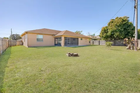 1585 Sw Merchant Lane Port Saint Lucie FL 34953