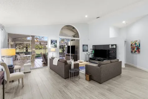 12902 Touchstone Place Palm Beach Gardens FL 33418