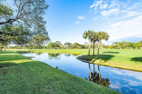 12902 Touchstone Place Palm Beach Gardens FL 33418