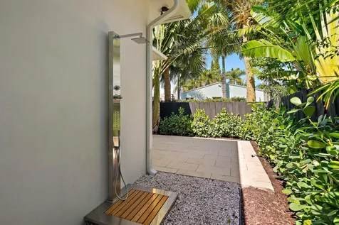 385 Linda Lane West Palm Beach FL 33405