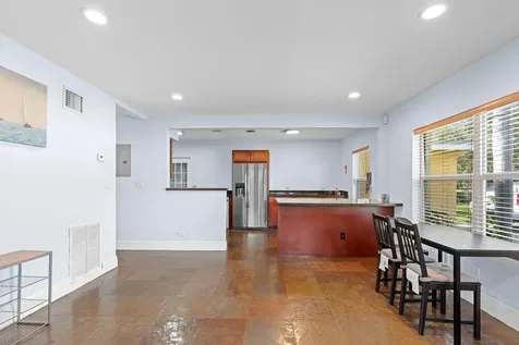 516 Sw 17th Street Fort Lauderdale FL 33315