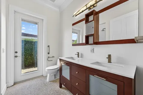 2920 Spanish River Road Boca Raton FL 33432