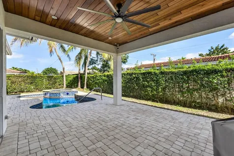 2920 Spanish River Road Boca Raton FL 33432