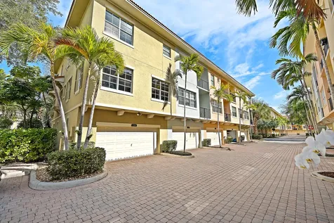2739 Ravella Way Palm Beach Gardens FL 33410