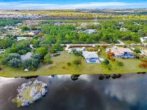 7833 Sabal Lake Drive Port Saint Lucie FL 34986