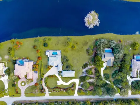 7833 Sabal Lake Drive Port Saint Lucie FL 34986