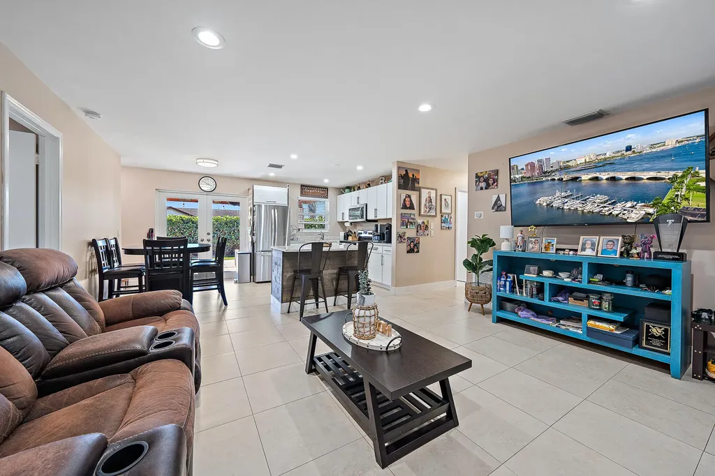 4410 Birdwood Street Palm Beach Gardens FL 33410