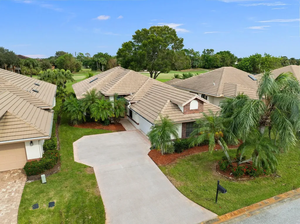 435 Sw Jefferson Circle Port Saint Lucie FL 34986