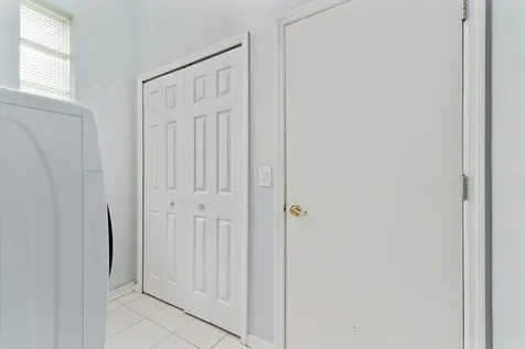 435 Sw Jefferson Circle Port Saint Lucie FL 34986